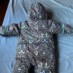 Columbia Spoerswear Company 6-12 months snowsuit